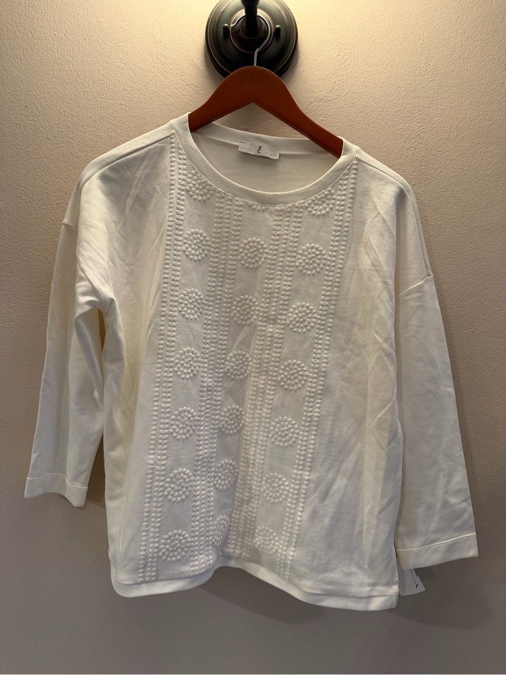 Whyci Milano White Textured Embroidered Long Sleeve Top Italy Size 40